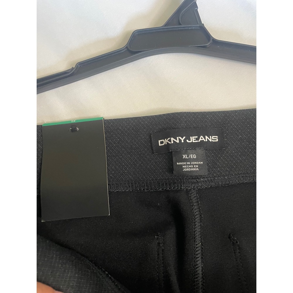 DKNY Jeans Womens XL Black Textured Pull On Slim Leg Pants NWT DWACN1005 - Picture 4 of 10
